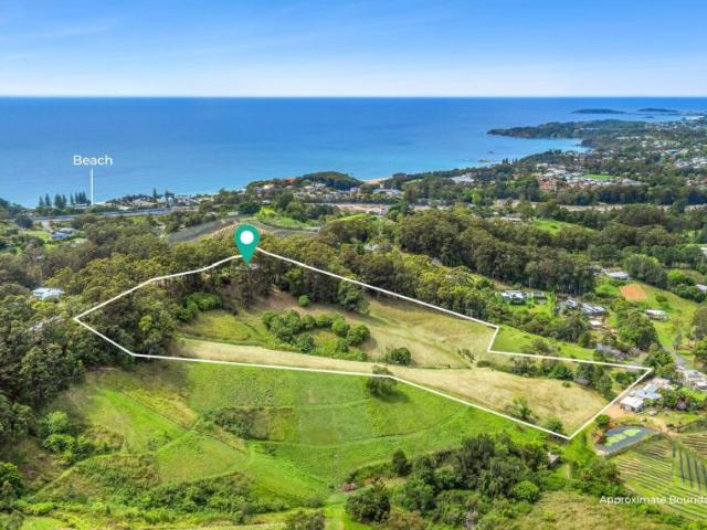 House for sale in Korora Basin, Korora