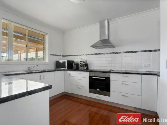 House for sale in Llanarth, Bathurst
