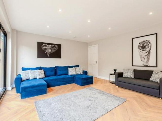 House for rent in Clapham Junction, Greater London