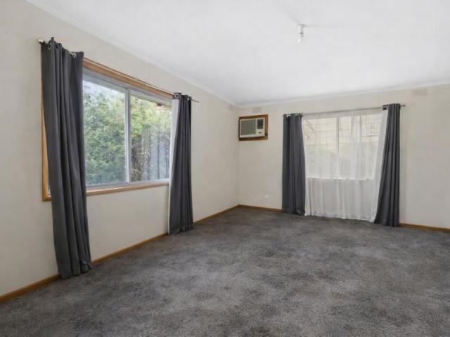 House for sale in Long Gully, Bendigo