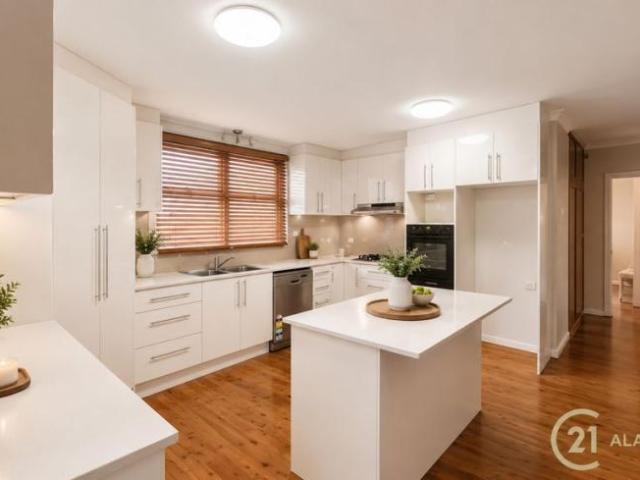 House for rent in Macquarie, Australian Capital Territory
