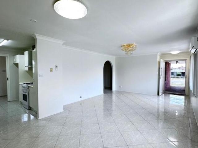 House for rent in Macquarie, District of Belconnen