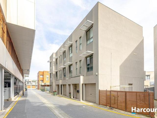 House for sale in Mawson Lakes, Adelaide