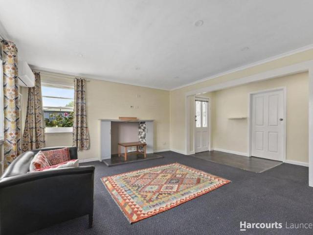 House for sale in Mayfield, Launceston