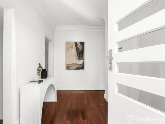 House for sale in Melville, City of Melville