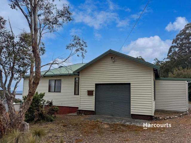 House for sale in Miena, Central Highlands