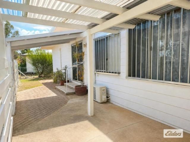 House for sale in Miles