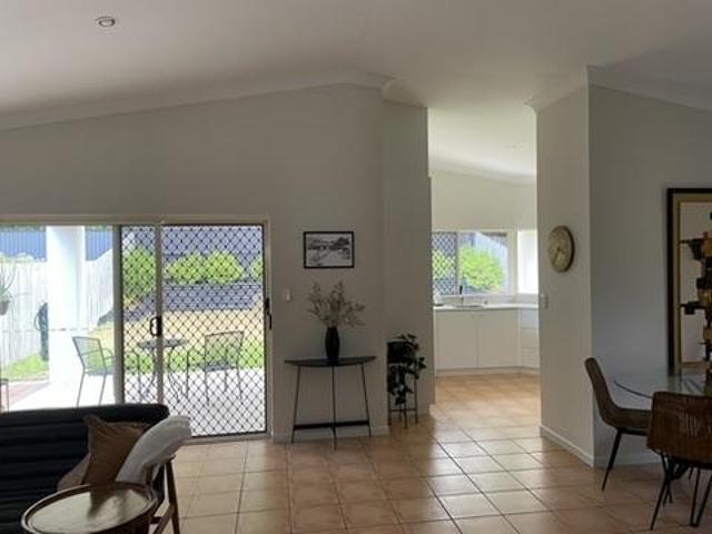 House for sale in Mount Sheridan, Cairns Regional