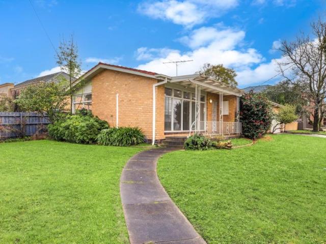 House for sale in Mount Waverley, Melbourne