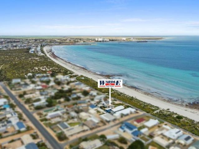 House for sale in North Beach, Copper Coast Council