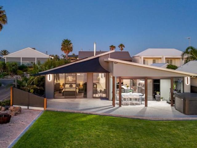 House for sale in North Beach, Copper Coast Council