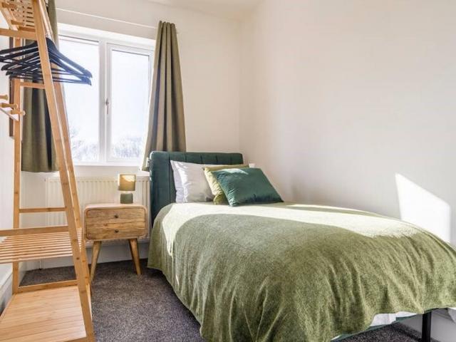 House for rent in Gun Hill, Warwickshire