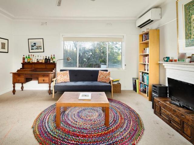 House for rent in Oak Park, Melbourne