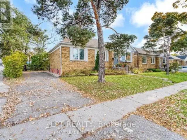 House for rent in Oakville, Ontario