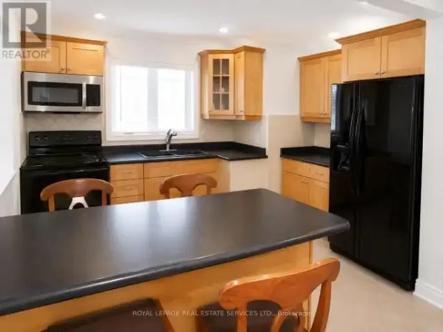 House for rent in Oakville, Ontario