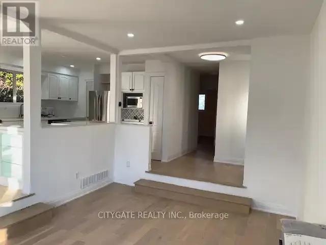 House for rent in Oakville, Ontario