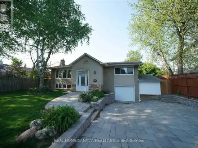 House for rent in Oakville, Ontario
