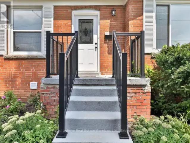 House for rent in Oakville, Ontario