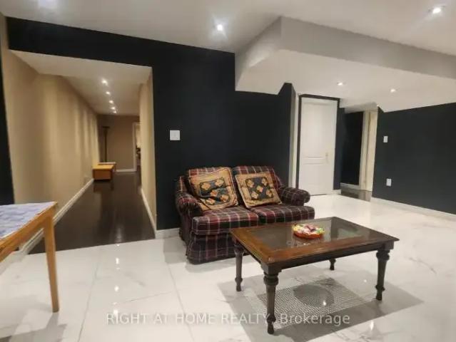 House for rent in Oakville, Ontario