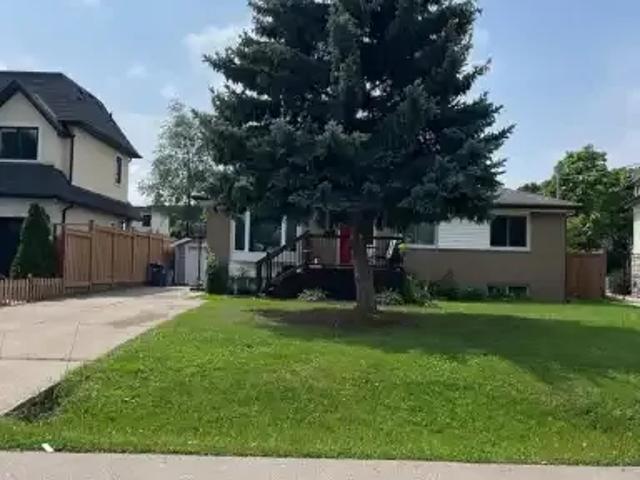 House for rent in Oakville, Ontario