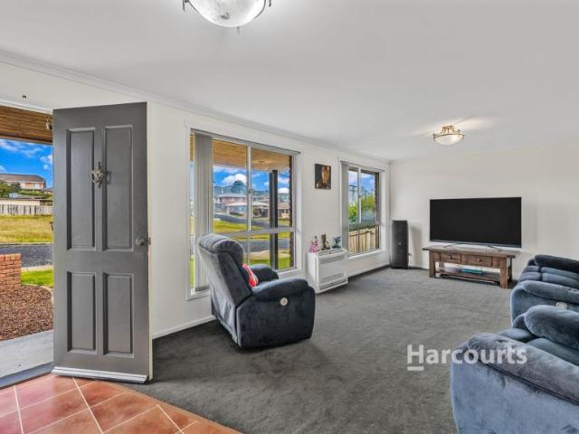 House for sale in Penguin, Central Coast