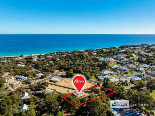 House for sale in Stirling Estate, Peppermint Grove Beach