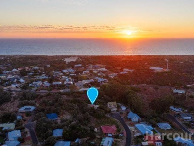 House for sale in Preston Beach