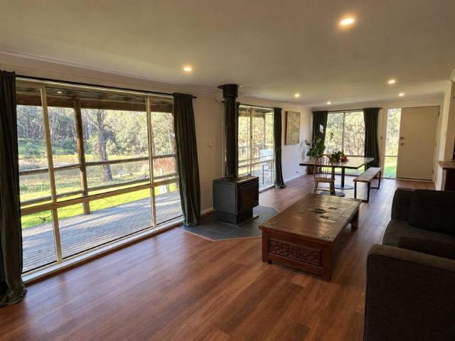 House for sale in Raglan, Victoria