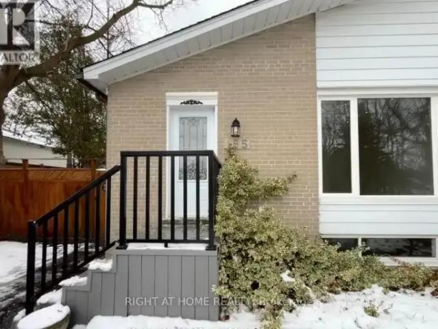House for rent in Richmond Hill, Golden Horseshoe