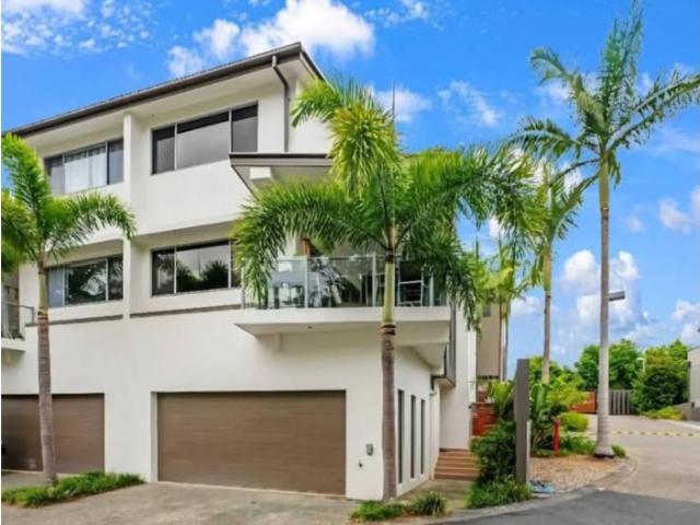 House for sale in Fernbrook, Queensland