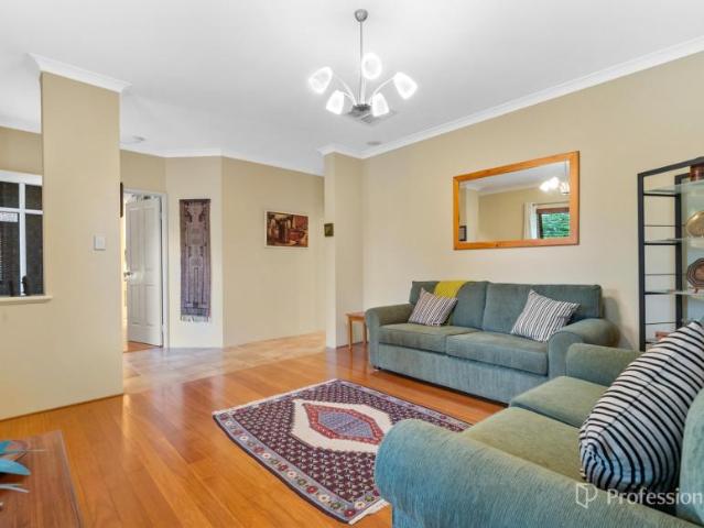 House for sale in Rockingham, City of Rockingham