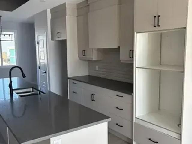 House for rent in St. Albert House for rent in St. Albert