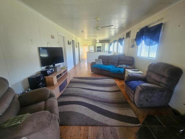 House for sale in St George