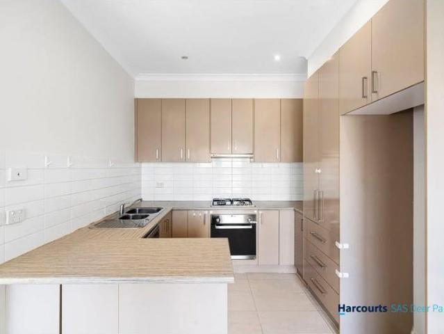 House for sale in Sunshine North, Melbourne
