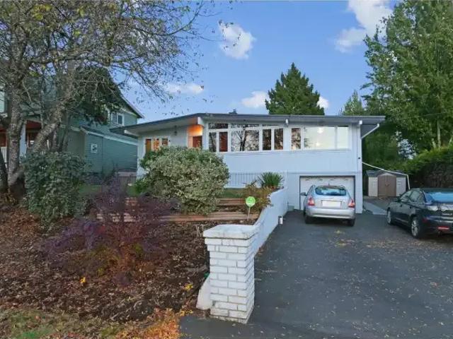 House for rent in Surrey, British Columbia