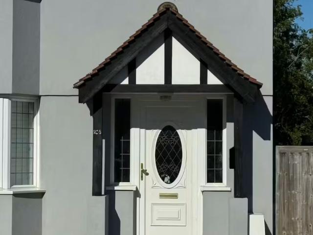 House for rent in Carshalton Beeches, Greater London