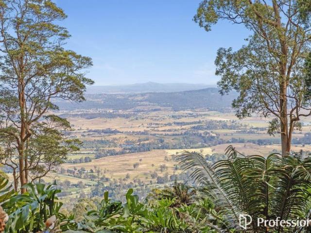 House for sale in Tamborine Mountain, Scenic Rim Regional