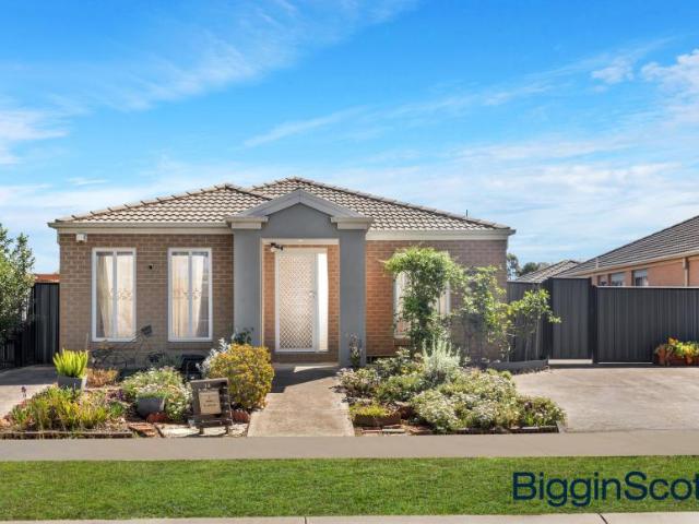 House for sale in Tarneit Gardens, Melbourne