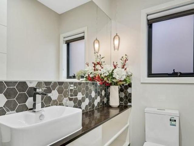 House for sale in Tarneit, Melbourne