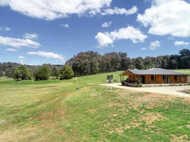 House for sale in Tolmie, Rural City of Wangaratta