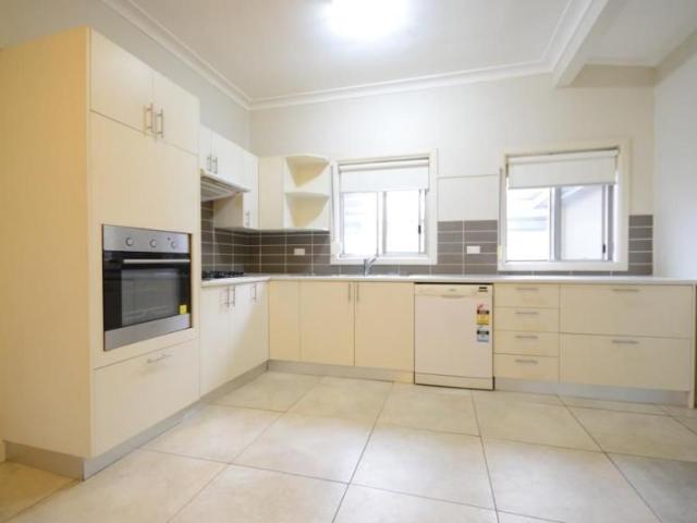 House for rent in Toongabbie, New South Wales