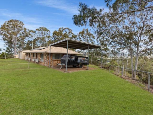 House for sale in Towen Mountain, Sunshine Coast Regional