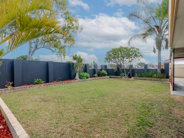 House for sale in Waikiki, City of Rockingham