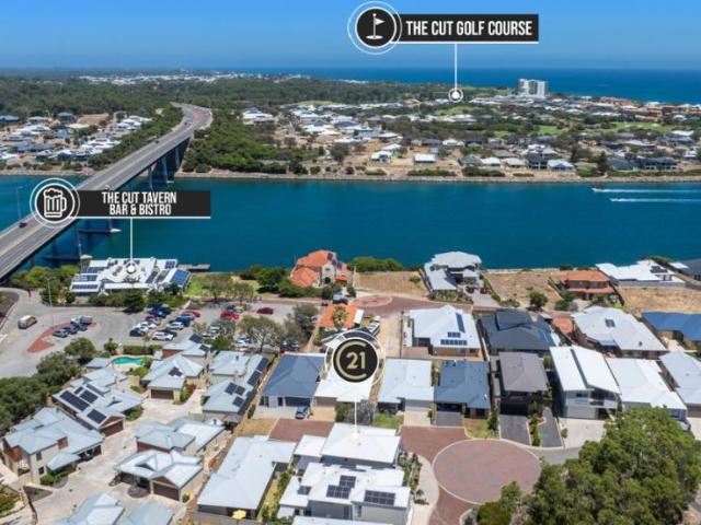 House for sale in Parklands, Western Australia