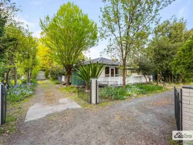 House for sale in Warrak, Mount Cole