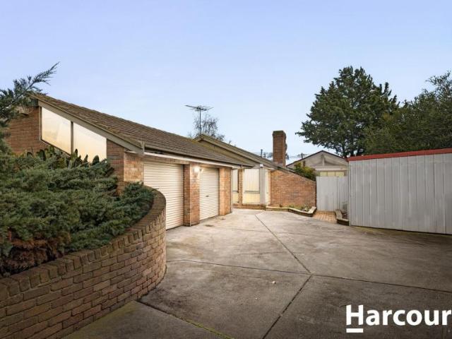 House for sale in Golf Links, Melbourne