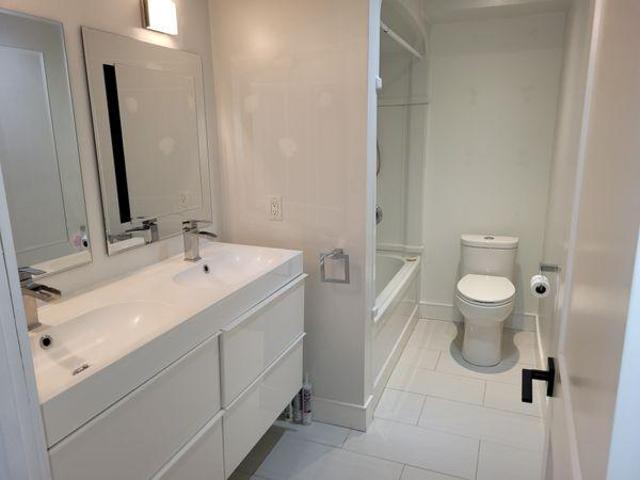 Room for rent in Barrie, Ontario