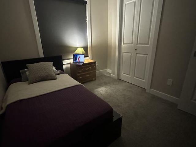 Room for rent in Edmonton