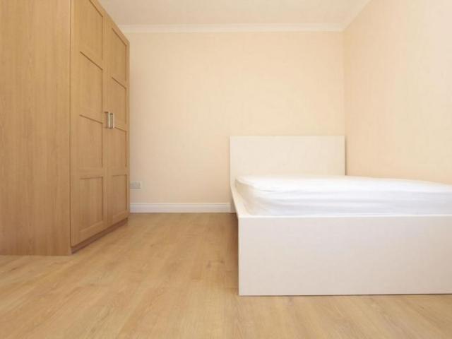 Room for rent in Maida Vale, Greater London