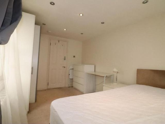 Room for rent in Kensal Town, Maida Vale